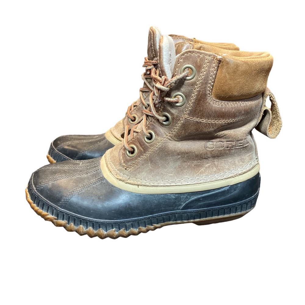 Sorel Women's Tan and Black Boots
